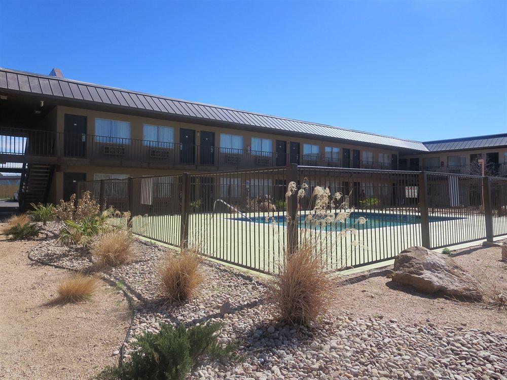 Howard Johnson By Wyndham Odessa Tx Екстериор снимка