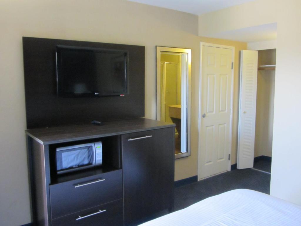 Howard Johnson By Wyndham Odessa Tx Стая снимка