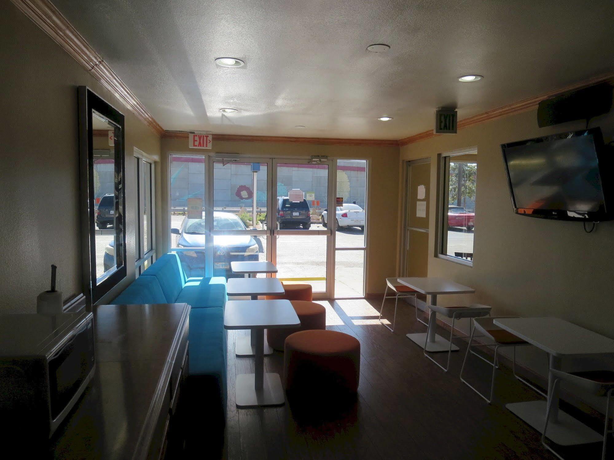 Howard Johnson By Wyndham Odessa Tx Екстериор снимка