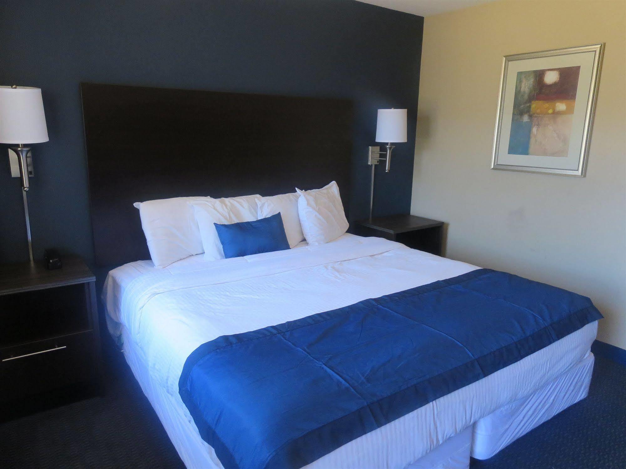 Howard Johnson By Wyndham Odessa Tx Екстериор снимка